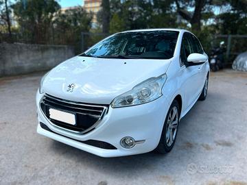 PEUGEOT 1.4 HDI 5p Allure - 2014