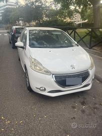 Peugeot 1.2 benzina del 2014
