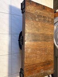 Tavolino vintage in legno e ferro
