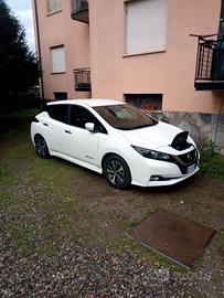 NISSAN LEAF ACENTA 40 KW 10/2018 KM 33000