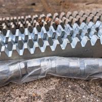 Cremagliera per cancelli automatici a scorrimento