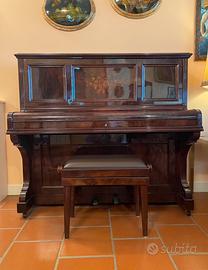 Pianoforte verticale antico
