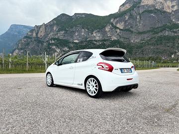 Peugeot 208 GTI - prima serie