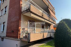 TRILOCALE A REDDITO !