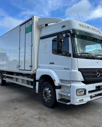 Mercedes Axor 1833