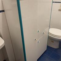 Mobile bagno e specchio