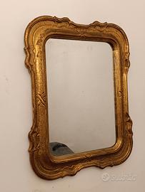 specchiera a vassoio dorata 