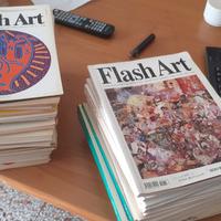 54 numeri della rivista vintage Flash Art