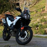 KTM 790 Adventure 2024 - pronta per il viaggio!