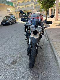 Moto guzzi v85tt