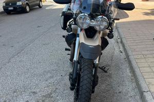 Moto guzzi v85tt