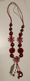 Collana in legno e cordoncino  colore bordeaux