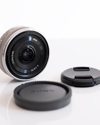 SONY 16 Mm F2.8, Mirrorless APS-C