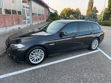 BMW Serie 5 F11- 530d XDrive - Anno 2013