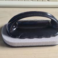 Spugna abrasiva con maniglia