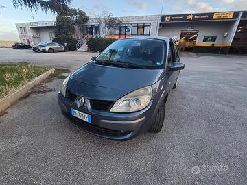 Renault Scenic GPL