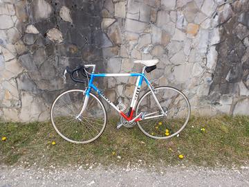 Bici da corsa. Produzione Monti Originale.