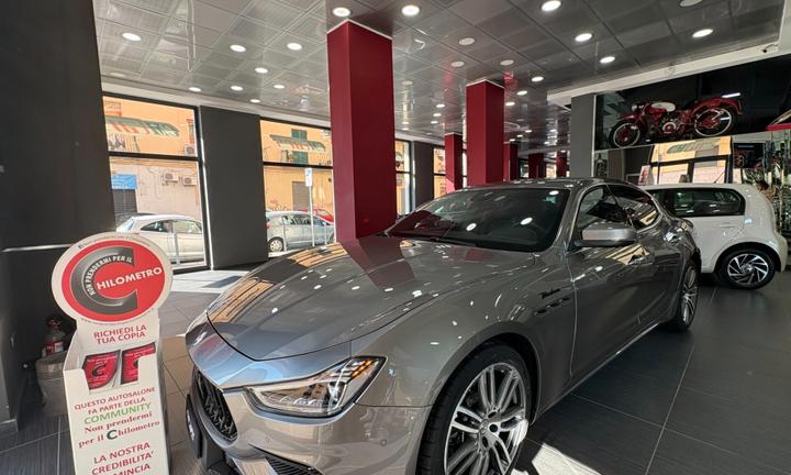 Maserati Ghibli 3.0 V6 Modena 350cv RWD auto ITALI