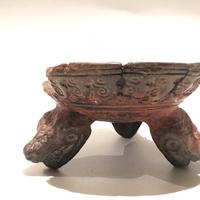 Braciere treppiede antico lavorato 