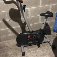 Cyclette salvaspazio da camera