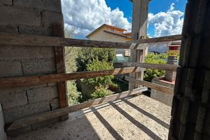 Terralba - indipendente allo stato grezzo