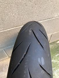 Bridgestone S21F anteriore