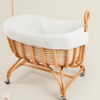 Culla in rattan