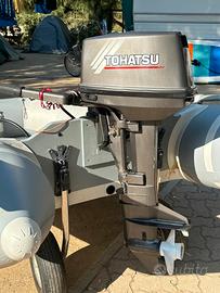 Motore fuoribordo 2 tempi Tohatsu 9,9 HP perfetto