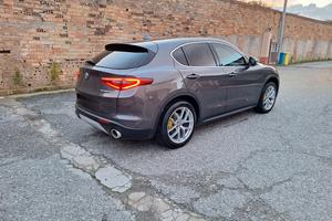 alfaromeo stelvio 2.2 190cv executive motore rotto