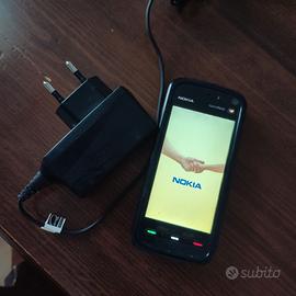 Vecchi telefoni vintage Nokia Samsung e HTC
