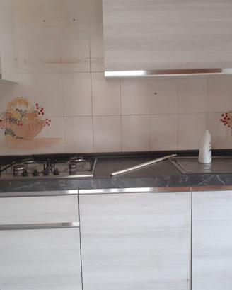 Cucina Moderna, Effetto Legno + elettrodomestici