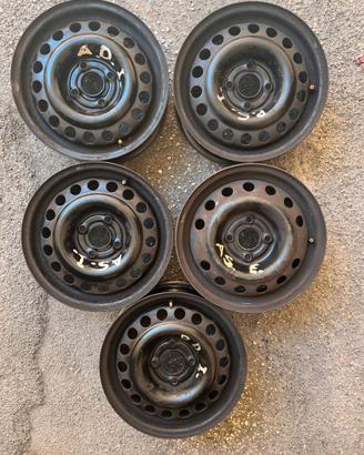 Set 5 cerchi 4 fori 14x5,5 ET49 – Originali GM