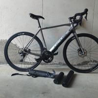 bici da corsa/ gravel elettrica 