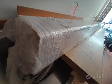 battiscopa in MDF color ciliegio 