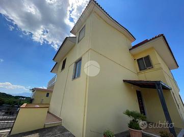 VILLA SINGOLA A TORRE DEL GRECO
