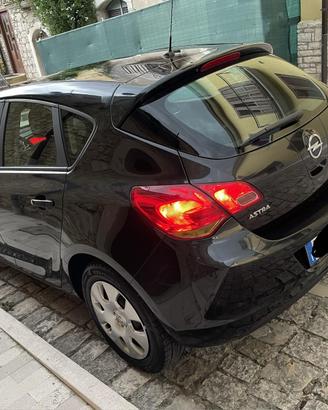 opel astra j