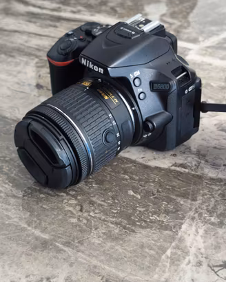 Nikon d5600 + 18-55mm
