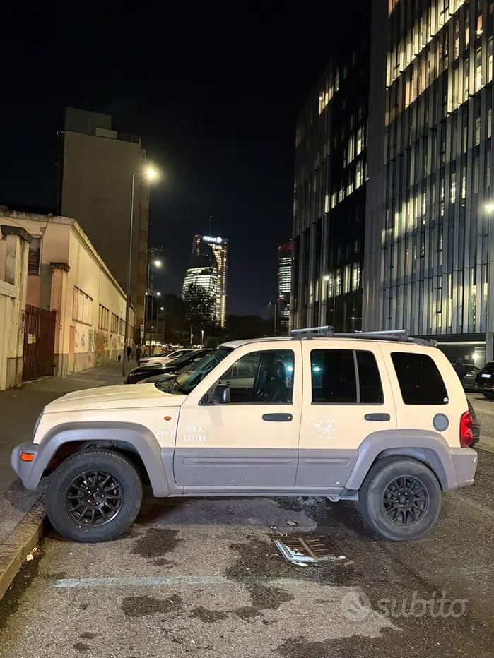 Jeep Cherokee