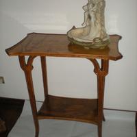 Passerotti e ombrellifere-Tavolino Gallè