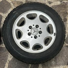 2 Ruote Mercedes con Cerchi in Lega 15