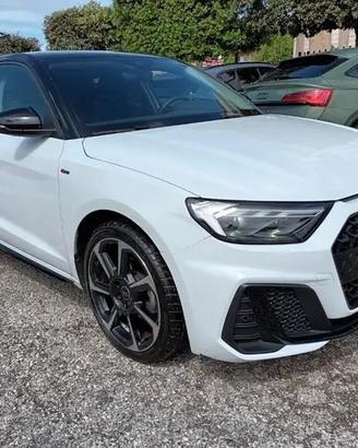 Audi A1 SPB 30 TFSI S tronic Identity Black 116cv