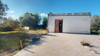 VILLA SINGOLA A FRANCAVILLA FONTANA