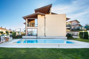 2 LOCALI A POLPENAZZE DEL GARDA