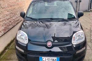 Fiat PANDA ibrida, come nuova, solo 13000 Km,