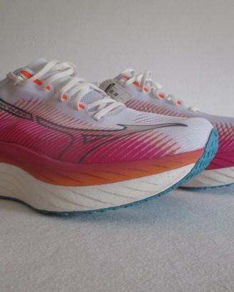 Scarpe Mizuno Wave Rebellion Pro, taglia 42,5