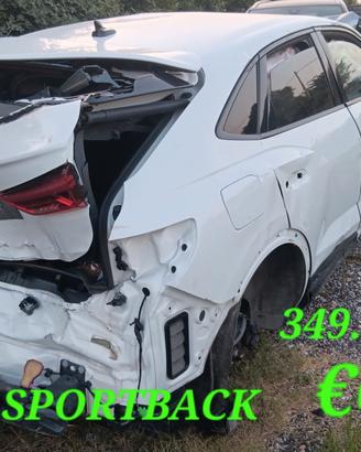 Audi Q3 SPORTBACK incidentata sinistrata mondialca