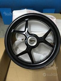 Cerchio ruota posteriore nero Supersport 2017