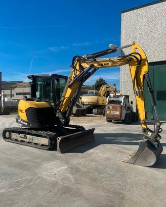 Miniescavatore New Holland E65D