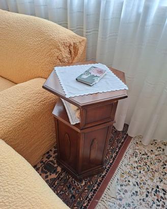 Tavolino porta bicchiere/telefono