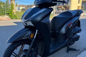 Honda SH 350 Sport